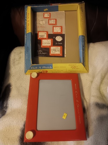 Ohio art classic etch sketch - a,